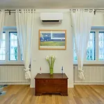 Private Apartment Lux Domus - Trastevere